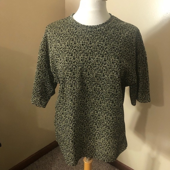Princess Polly Leopard Print Gold Glitter Short Sleeve Top Sz 4 NWOT - Picture 3 of 7